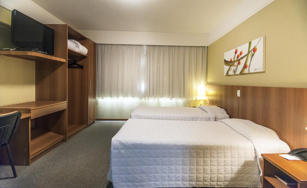 Tri Hotel Executive Caxias Кашиас-ду-Сул Экстерьер фото